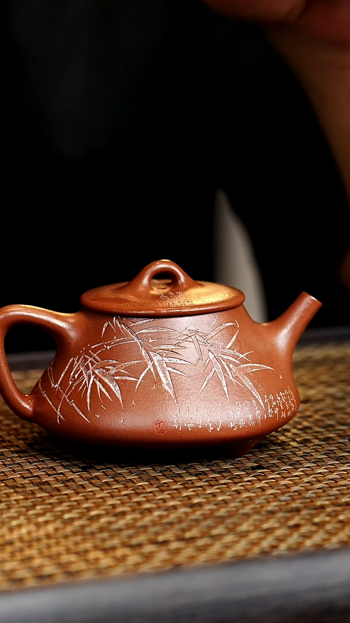 茶壶紫砂微*笑宜兴紫砂壶     