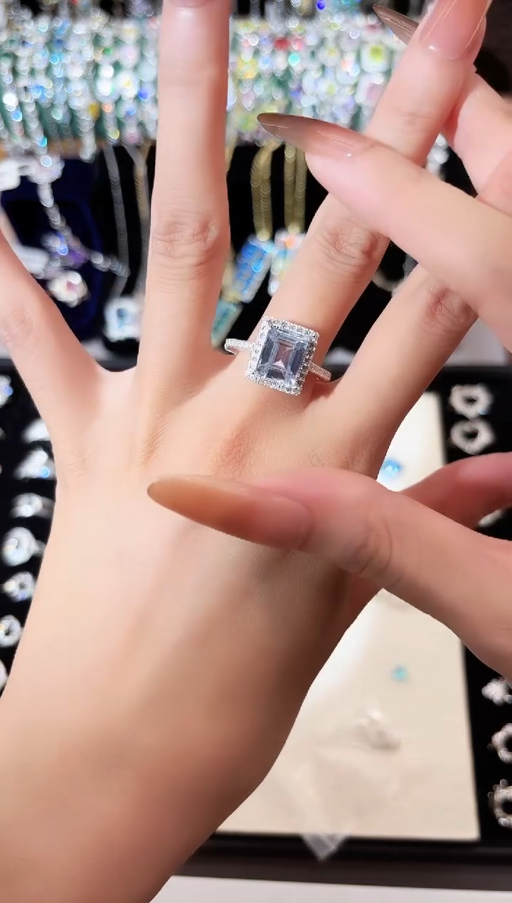 无合成立方氧化锆018.空托卡8*10直角，不卡冰花切