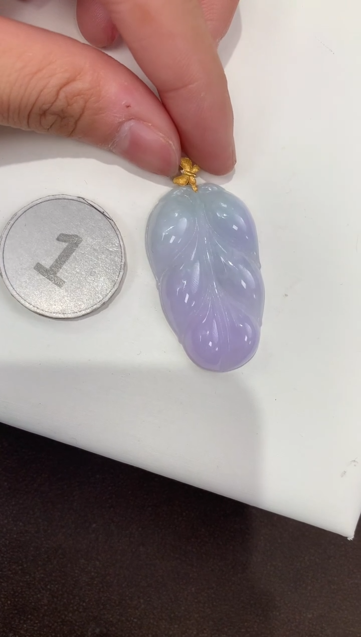 颈饰18K金镶嵌翡翠天然缅甸A货翡翠