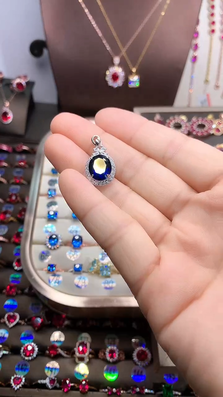 【闪购商品】蓝宝石颈饰银S925镶嵌银色