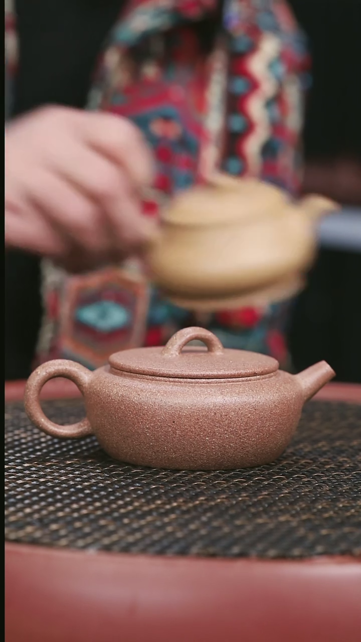 【闪购商品】紫砂桃花泥18号大彬诗意150CC微微暇