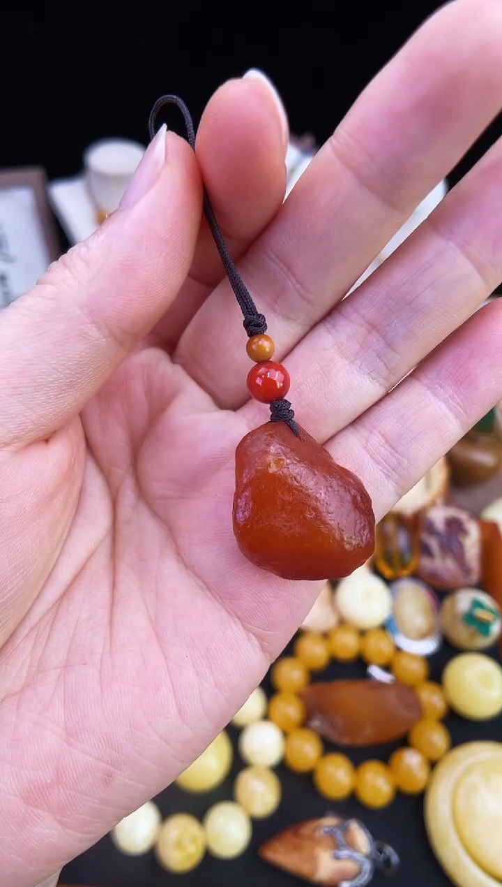 琥珀未镶嵌珠宝奇石柒月