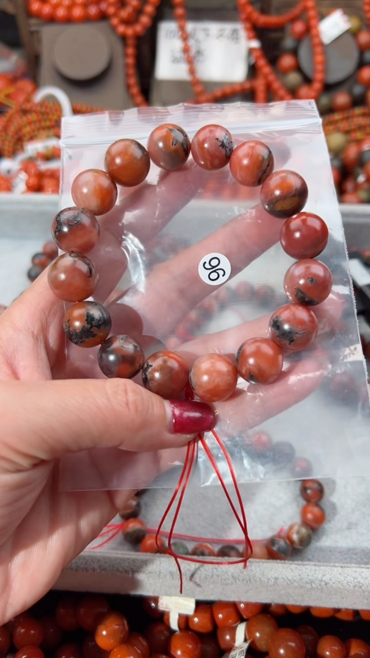 【闪购商品】南红玛瑙手串未镶嵌14+