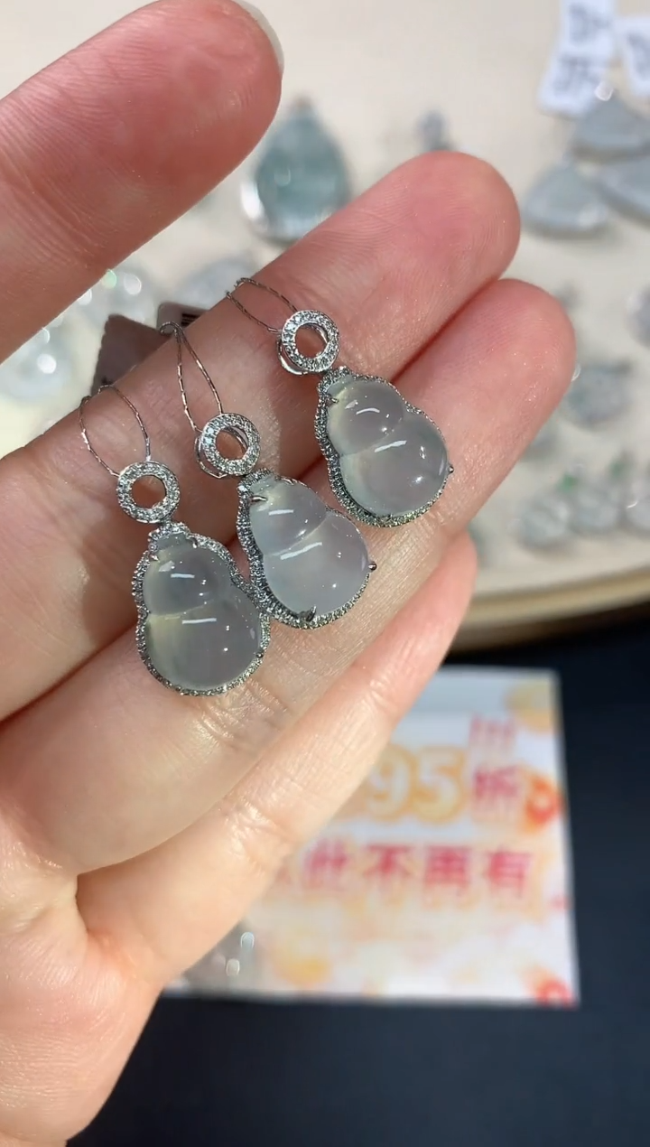 翡翠18K金镶嵌吊坠(不含链)A150|980