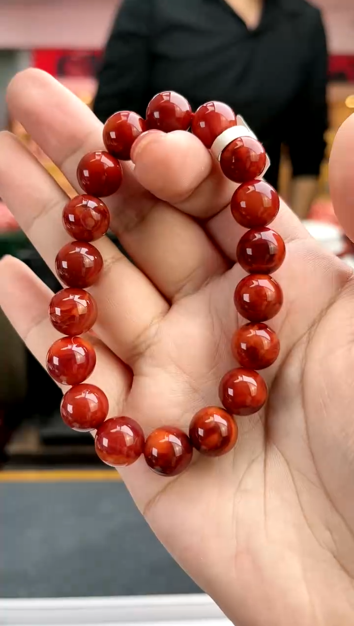 【闪购商品】南红玛瑙未镶嵌卡11南红瓦西牛血火焰单圈（微瑕一件23