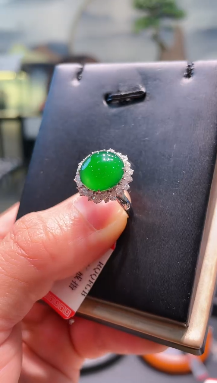 【闪购商品】翡翠颈饰18K金镶嵌A45天然A货翡翠戒指