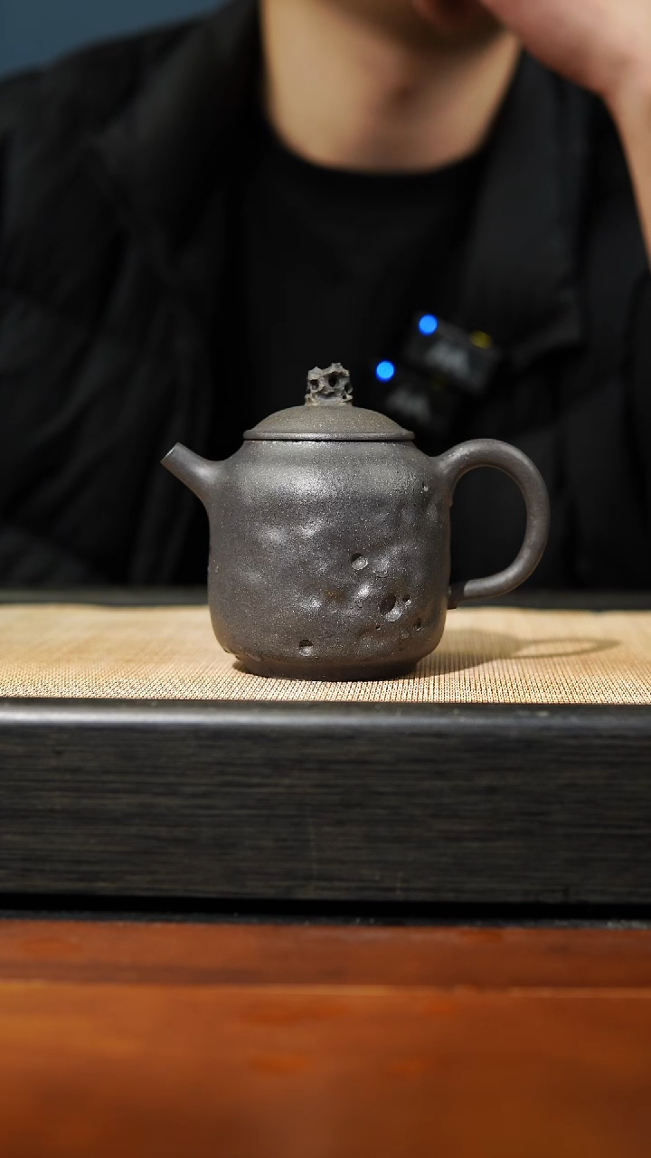 【闪购商品】紫砂茶壶青段还原烧，太湖石，200cc