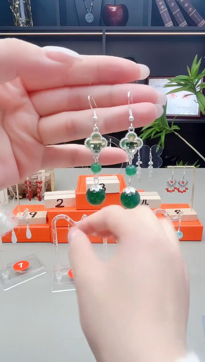 未镶嵌耳钉玛瑙/玉髓705