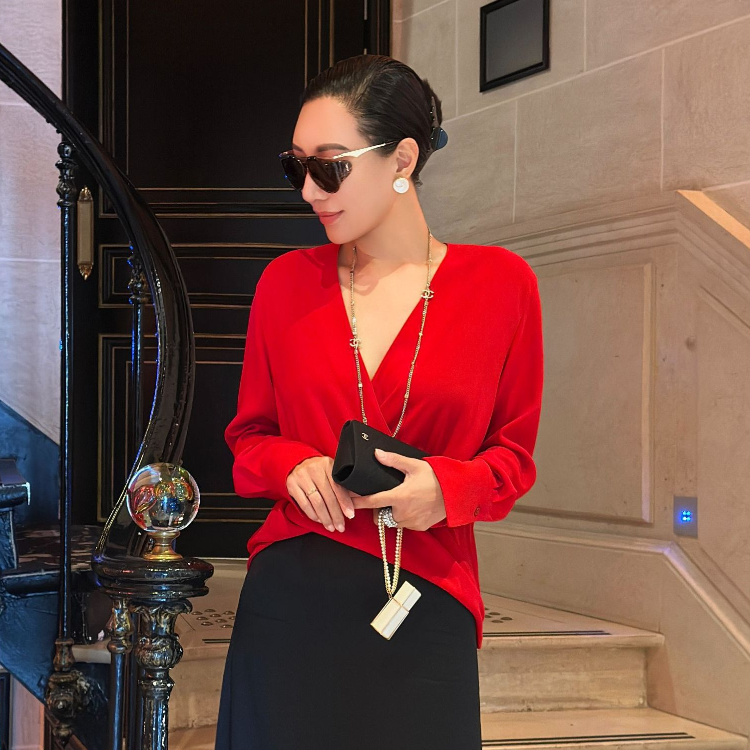 【Do.Fashion欧阳】“性感女神” 红色秀场交叠结构衬衫