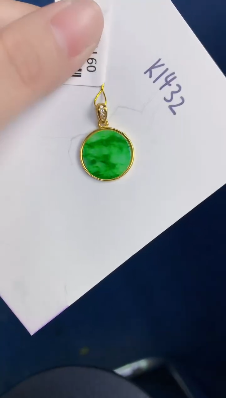 颈饰未镶嵌翡翠天然翡翠缅甸A货