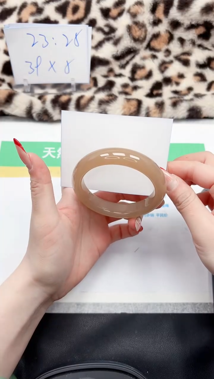 【闪购商品】石英质玉手镯未镶嵌350-59.3