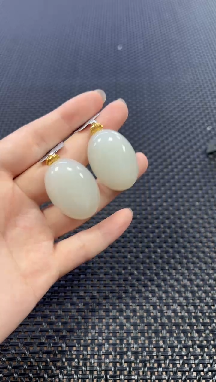 和田玉18K金镶嵌颈饰（多样性发一件）