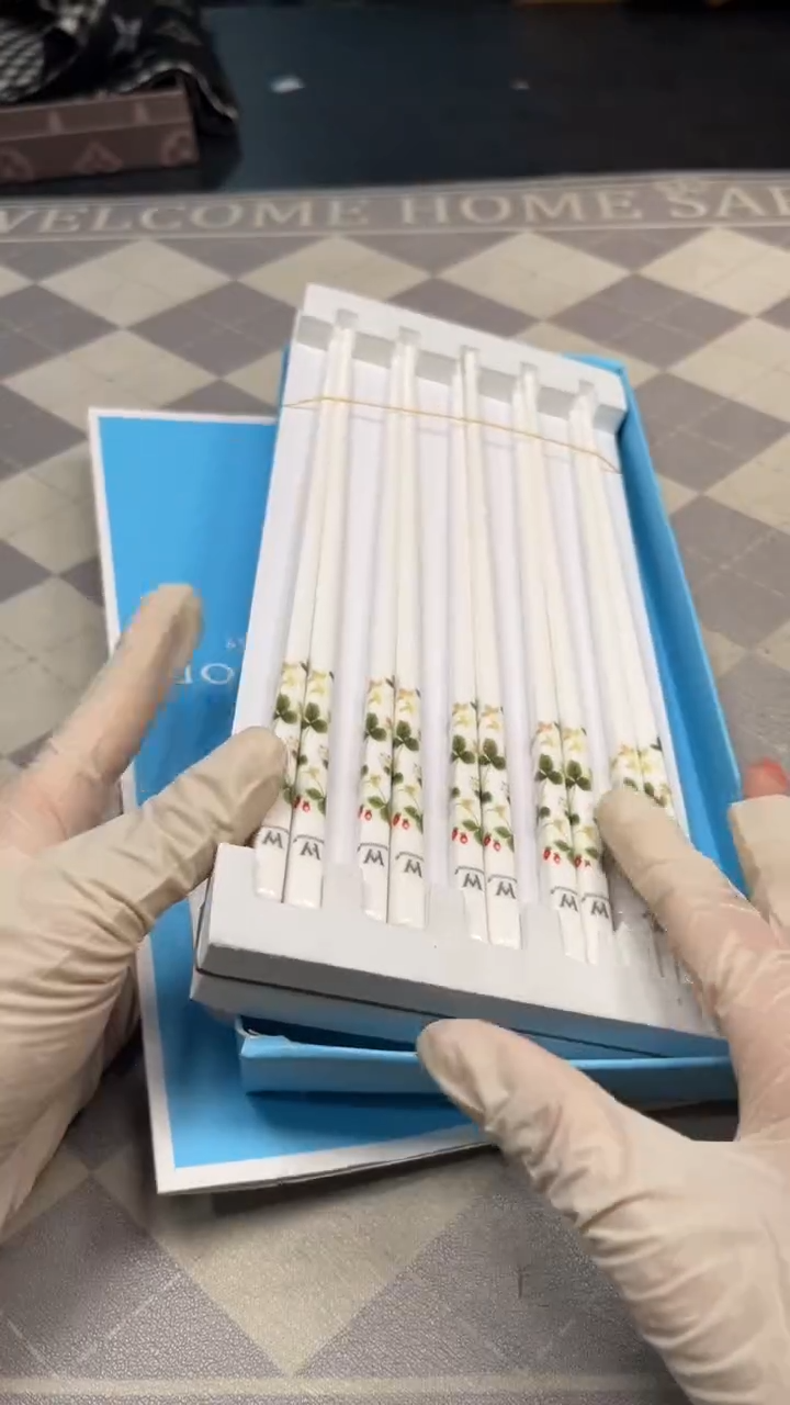 瓷片陶瓷如图所示周边