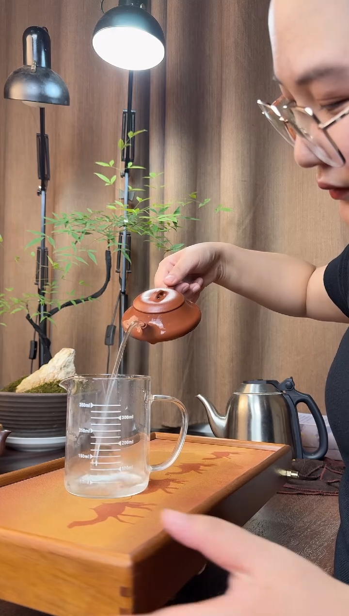 小煤窑生砂朱泥-饮瓢壶（半手精工制作）150CC