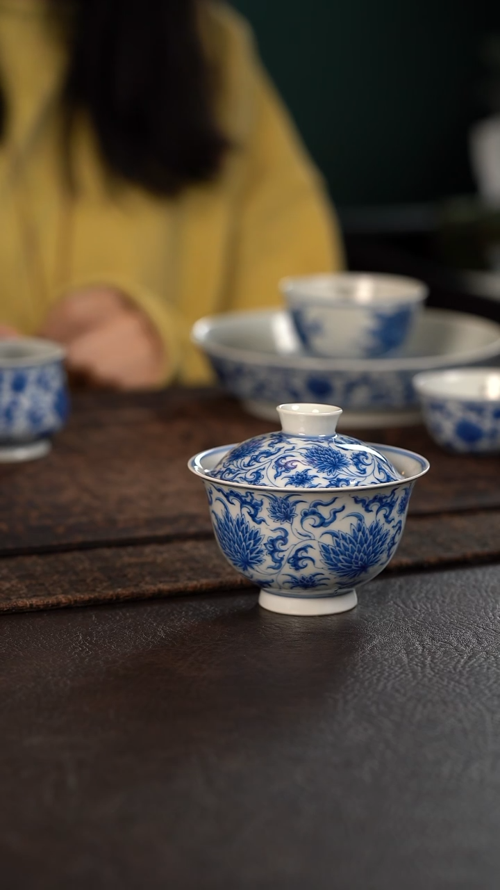 【闪购商品】杯聚澜堂缠枝菊大盖碗