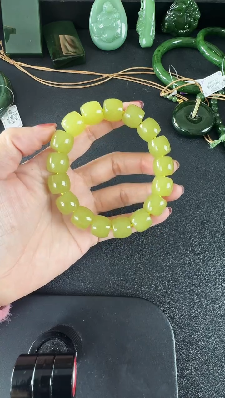 颈饰未镶嵌和田玉约11*12MM黄口直切