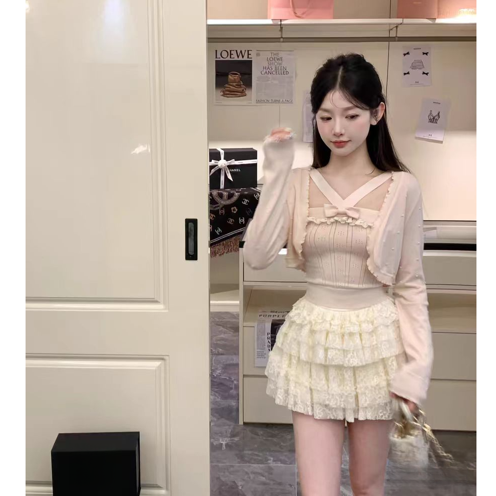 【呆呆】大码春季法式蝴蝶结交叉挂脖显瘦吊带衫+短裙套装