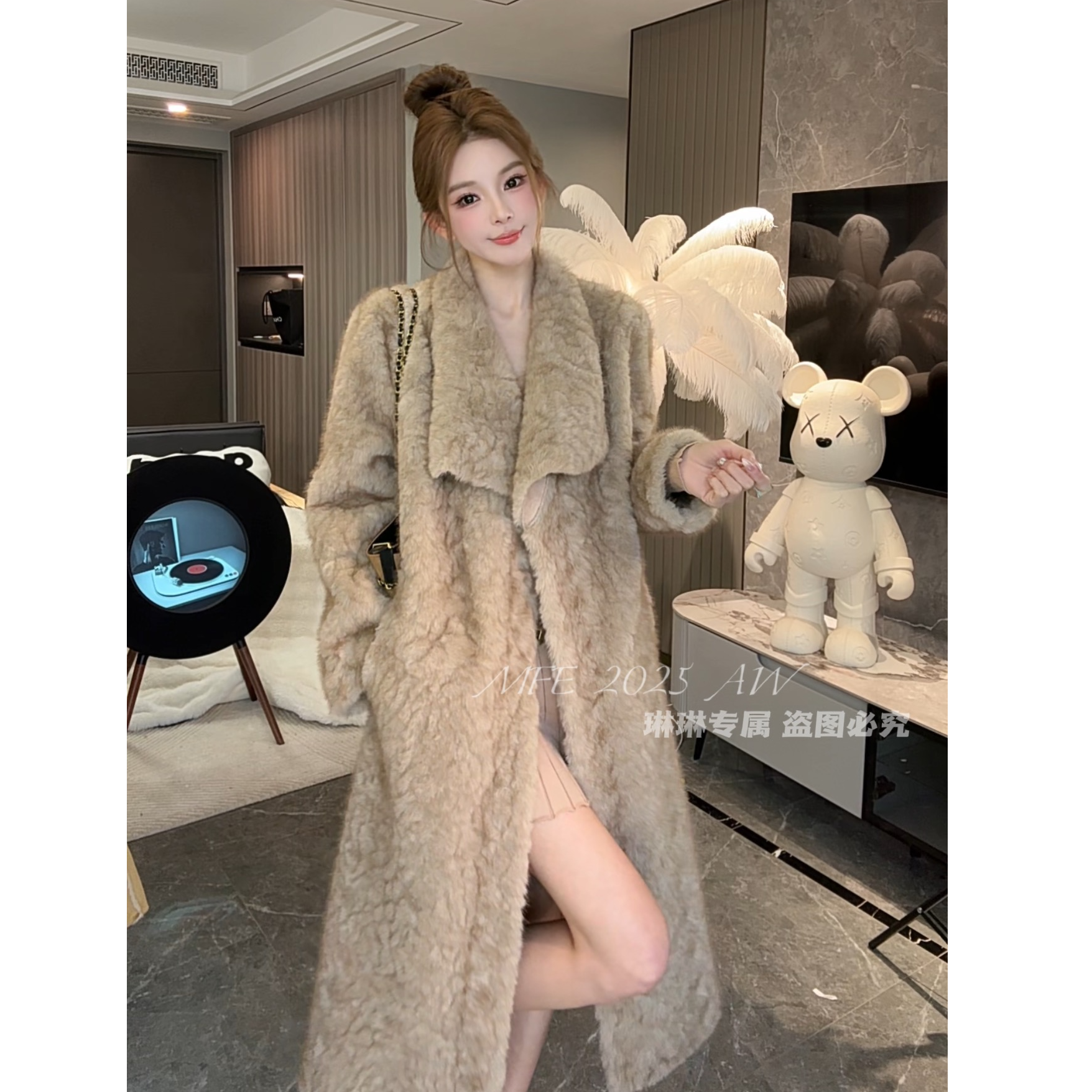 2025/MFE | 冬日恋岛 大翻领长款腰带仿小湖羊毛毛时尚设计师外套