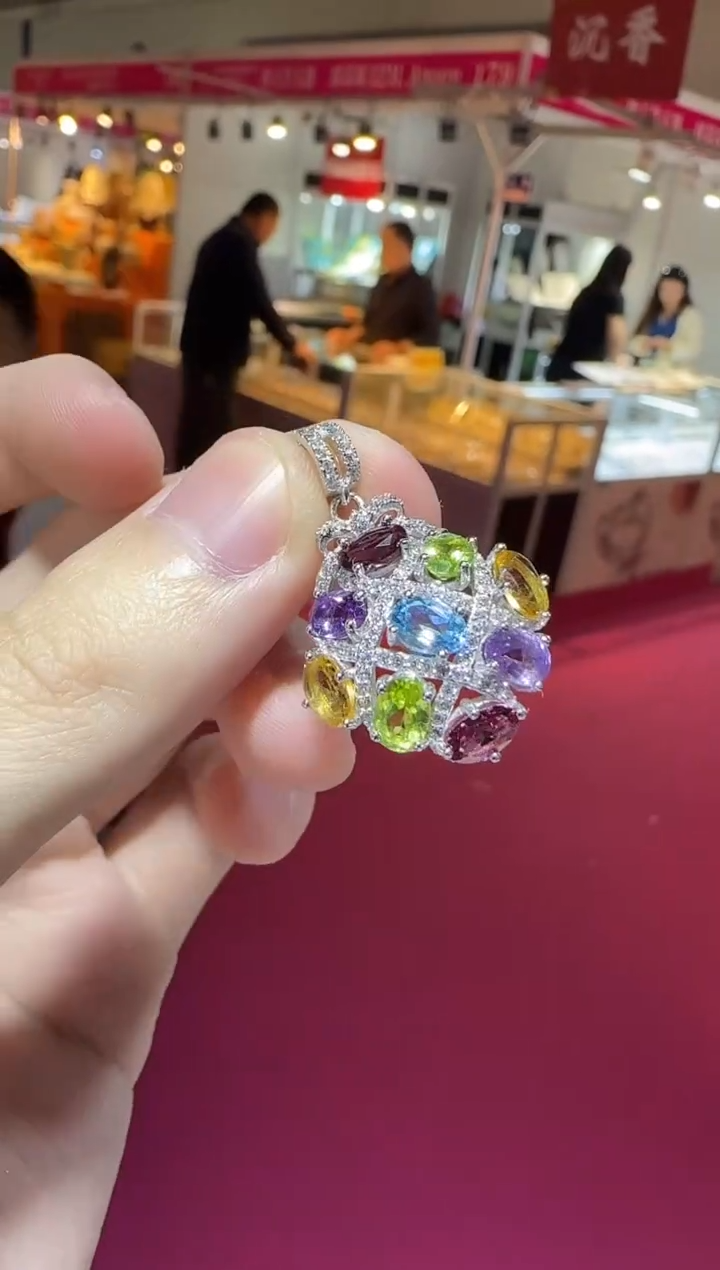 颈饰银S925镶嵌托帕石多彩宝石吊坠