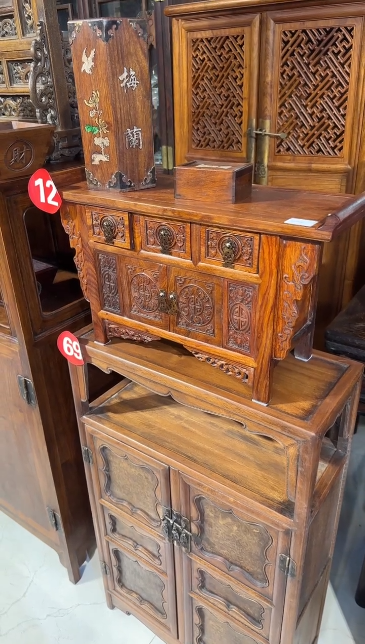 【闪购商品】木木艺缅花雕刻二联柜658.888