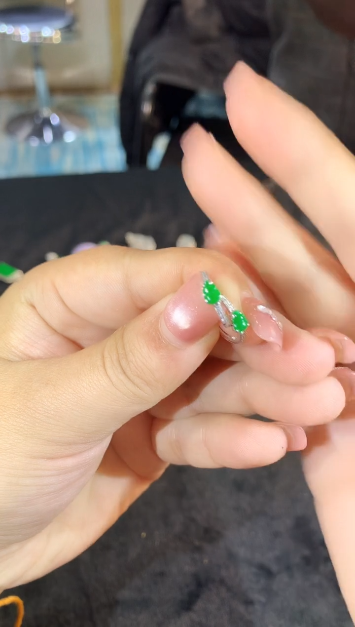 【闪购商品】翡翠耳饰18K金镶嵌332psd时尚