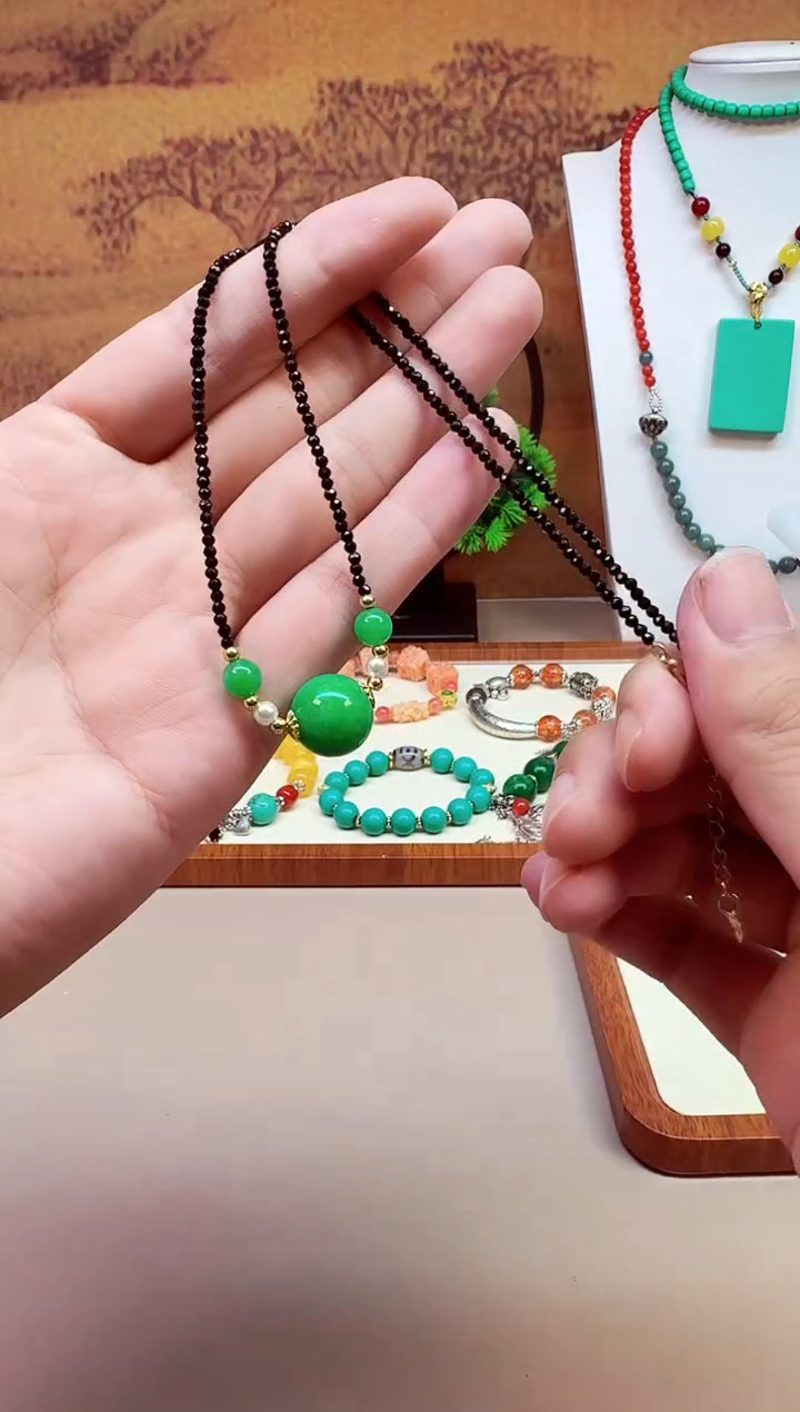 翡翠14K金镶嵌颈饰X830