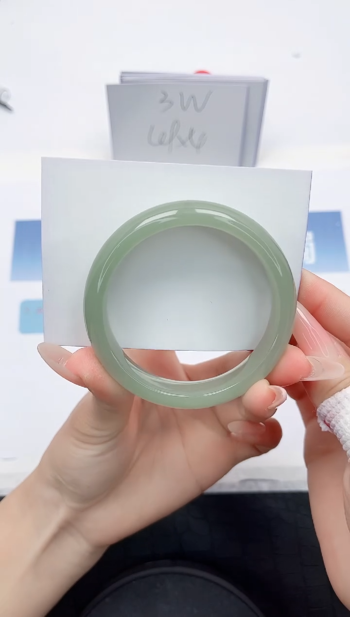 【闪购商品】石英质玉手镯未镶嵌L172-56.8