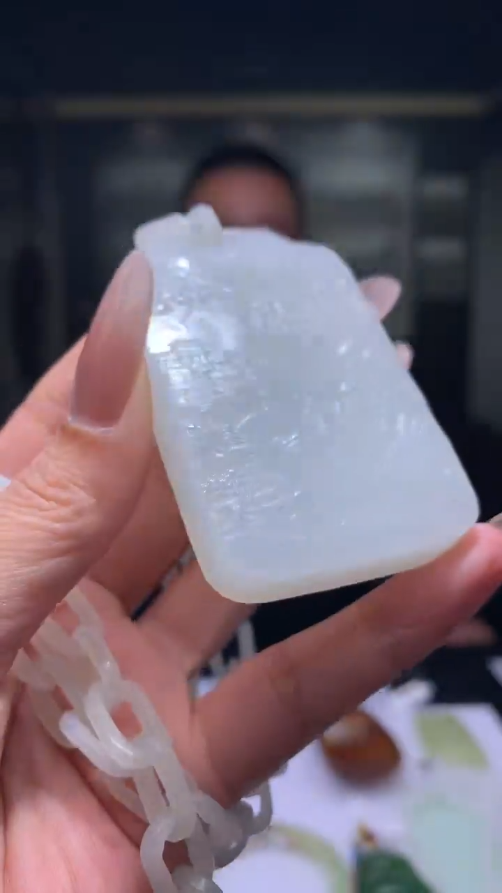 【闪购商品】定制和田玉Boss阳天然和田玉（拍一发一）