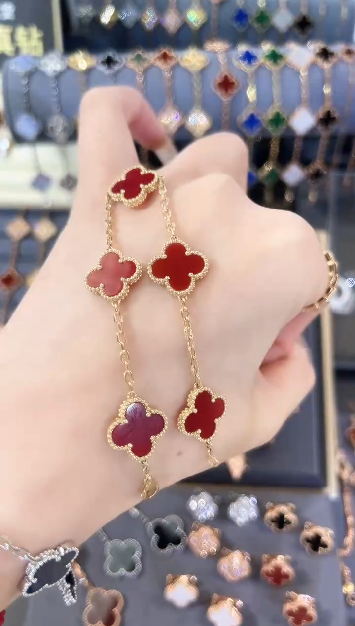 【闪购商品】玛瑙/玉髓手链18K金镶嵌K黄手链