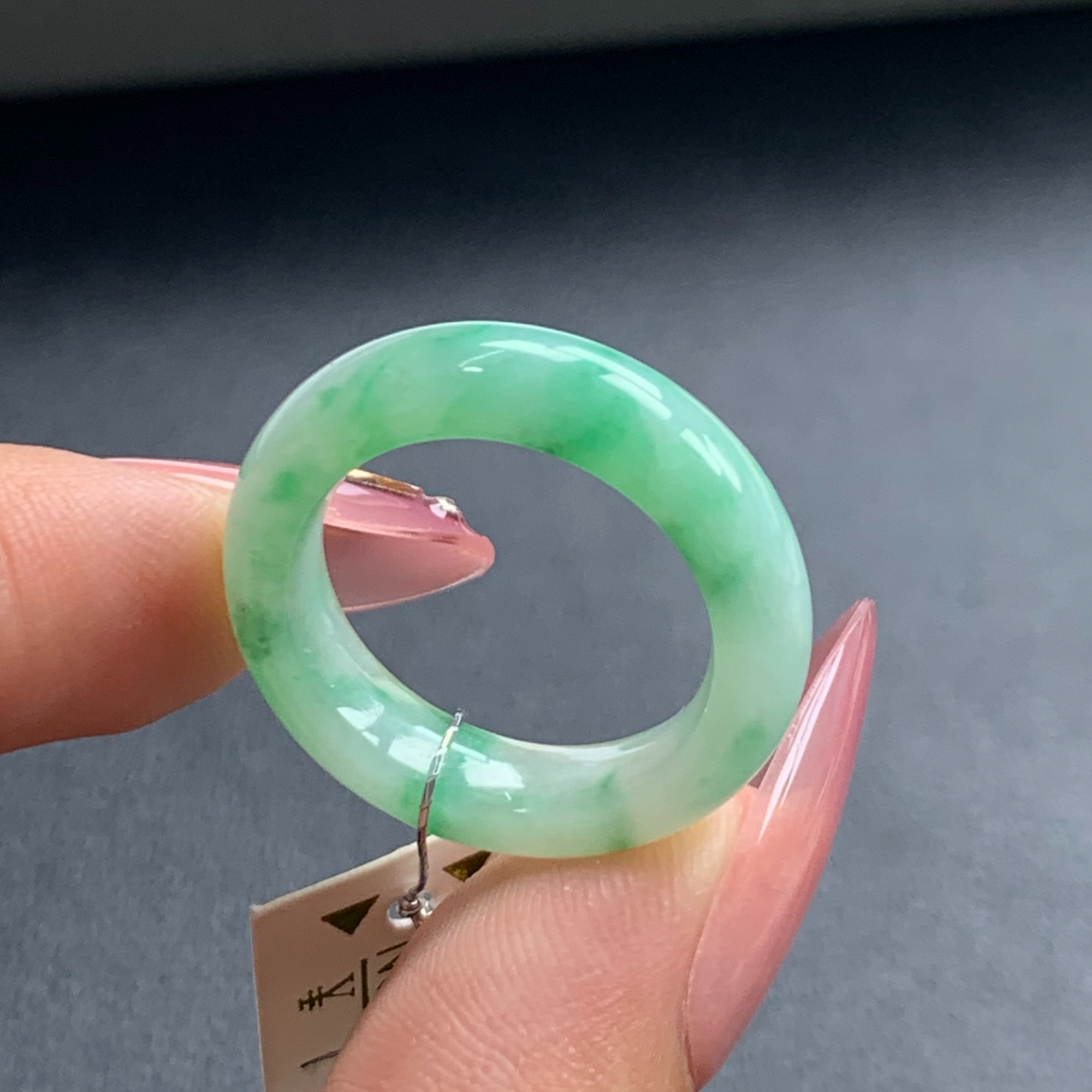 天然缅甸翡翠A货 13圈口 特色款 一半阳绿 / 一半黄加绿 翡翠戒指