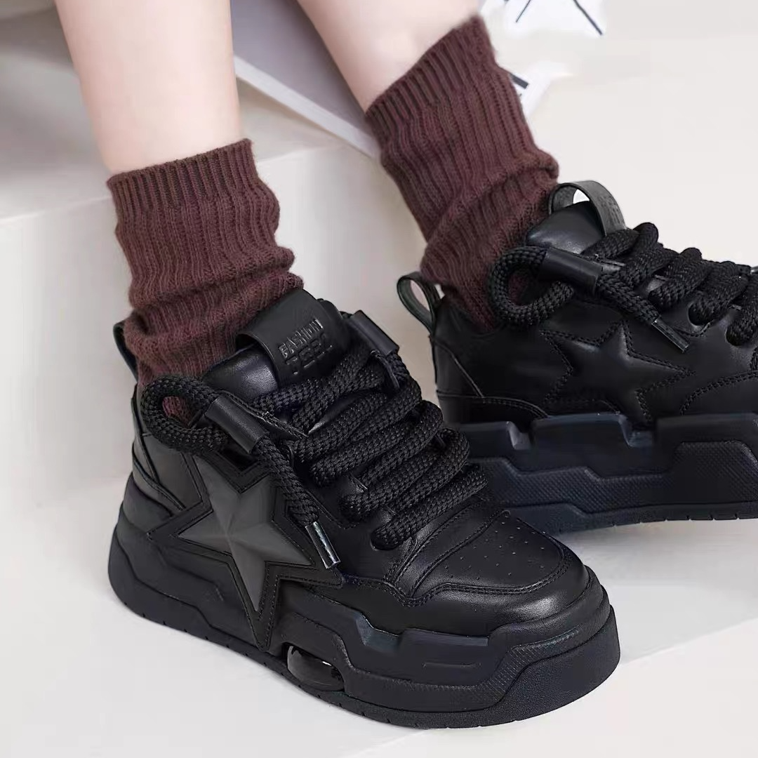 211D-16现货断码 真皮时尚百搭休闲小白鞋女松糕厚底板鞋女