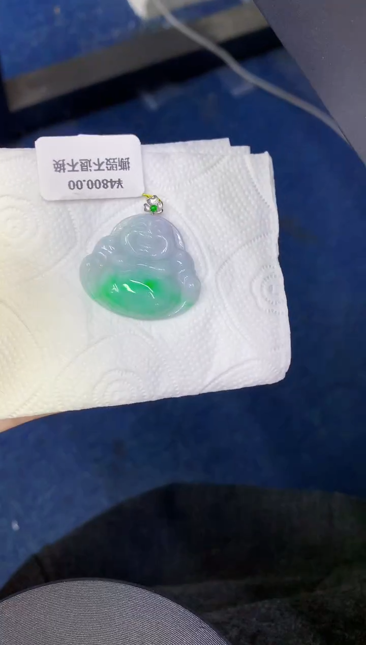 颈饰18K金镶嵌翡翠缅甸天然翡翠A货