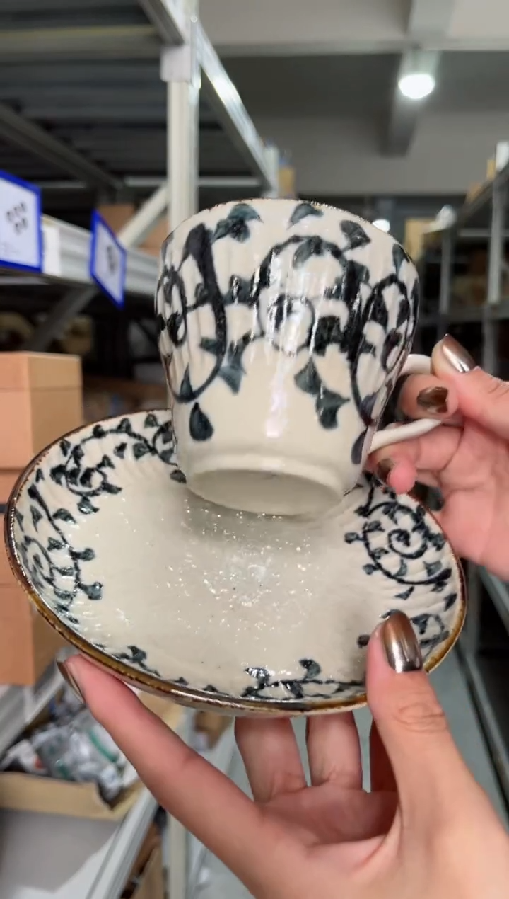 【闪购商品】瓷片唐草 菊纹套杯