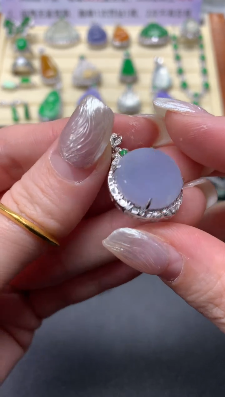 【闪购商品】翡翠吊坠(不含链)18K金镶嵌吊坠|3800+380