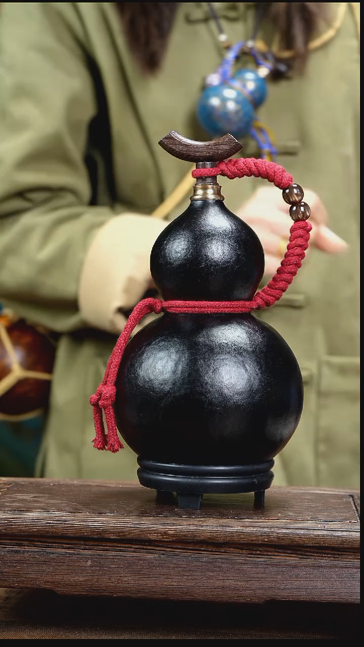 YV050简约大漆款天然酒葫芦（一物一拍）