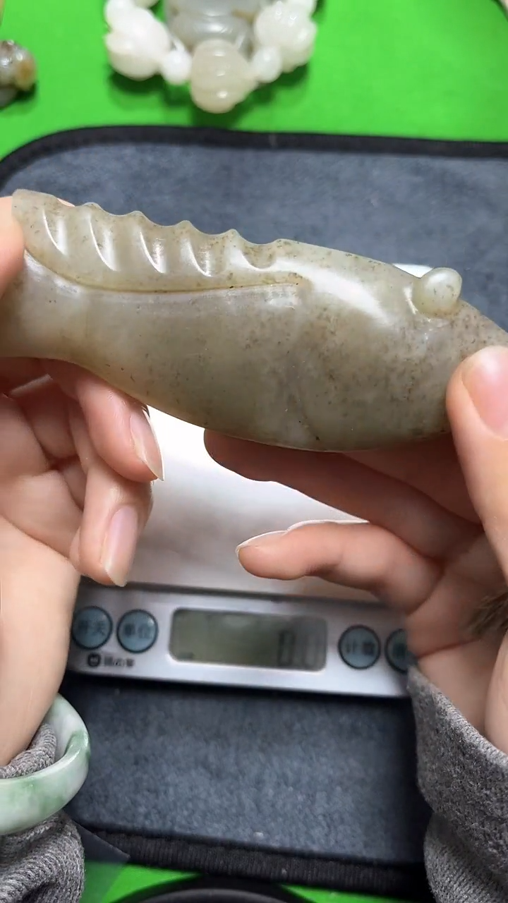 【闪购商品】和田玉摆件未镶嵌玉鱼