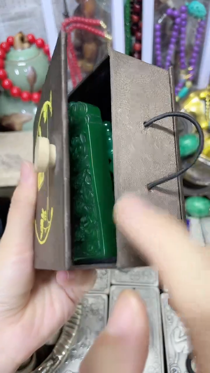 摆件主播推荐如图所示