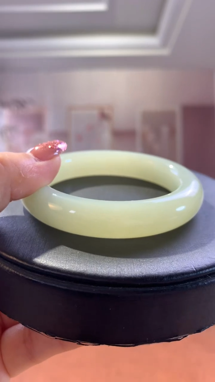 和田玉未镶嵌把件新疆料高品手镯54