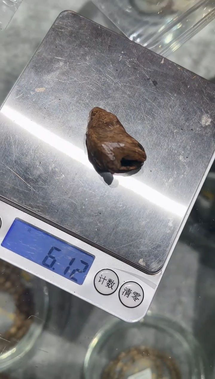 香料20024994 越南沉水料6.1克