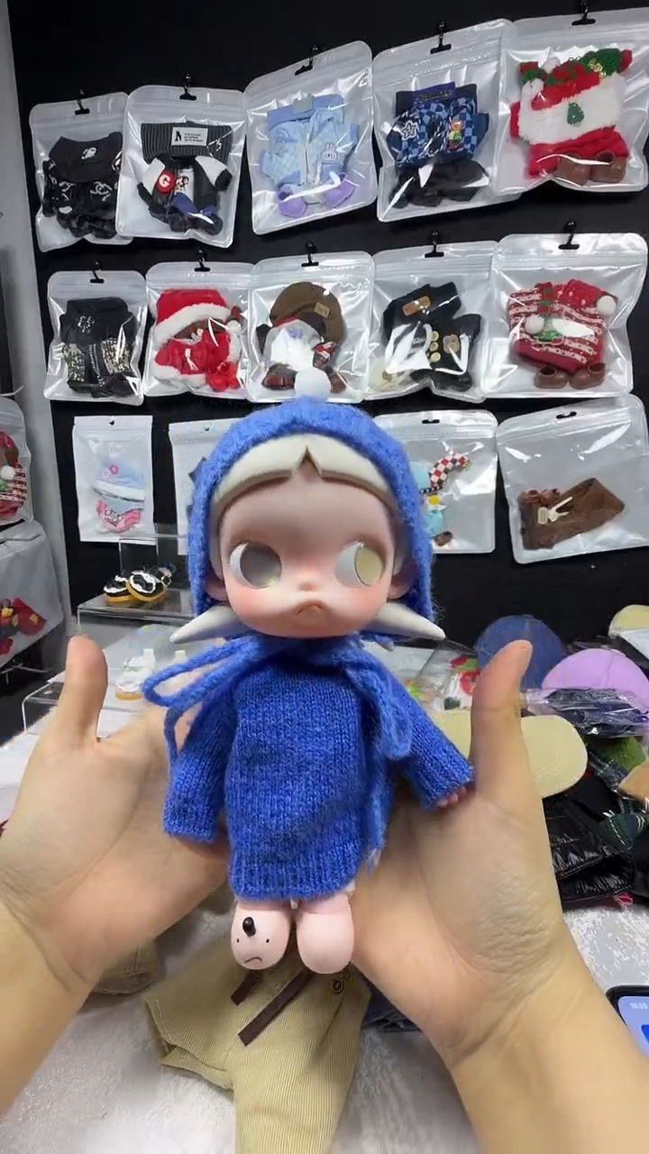 1/8可动人偶娃衣（蓝色帽子+毛衣）