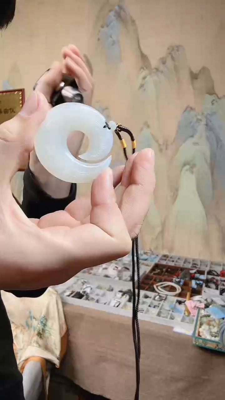 【闪购商品】和田玉颈饰未镶嵌.