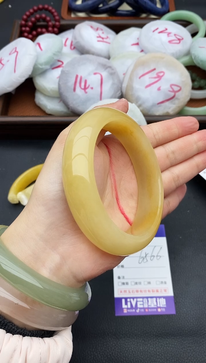 未镶嵌手镯石英质玉52+65/66