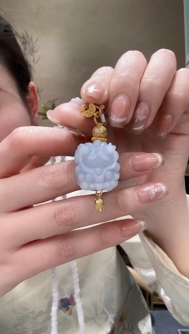 【闪购商品】翡翠颈饰未镶嵌吊坠