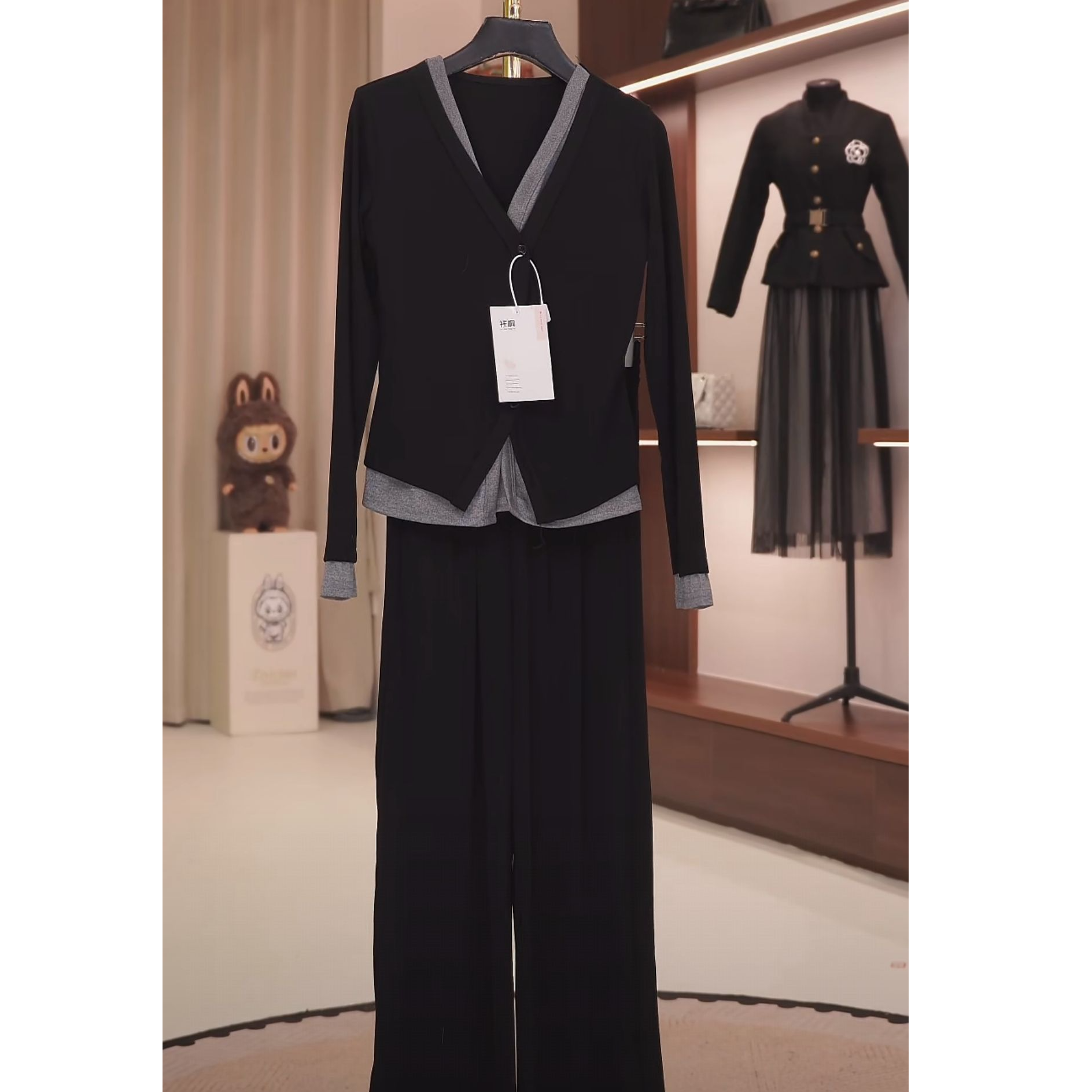 kk200秋季休闲时尚假两件设计显瘦上衣高腰阔腿裤