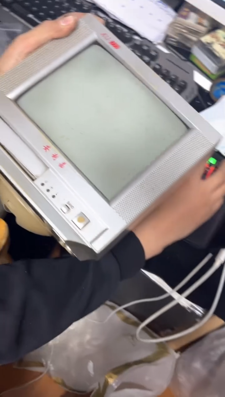 手工艺品琉璃Q****莊摆件