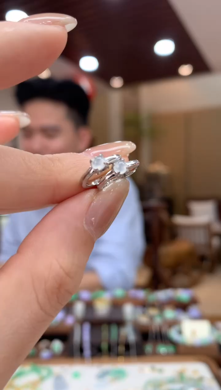 翡翠未镶嵌耳饰耳包