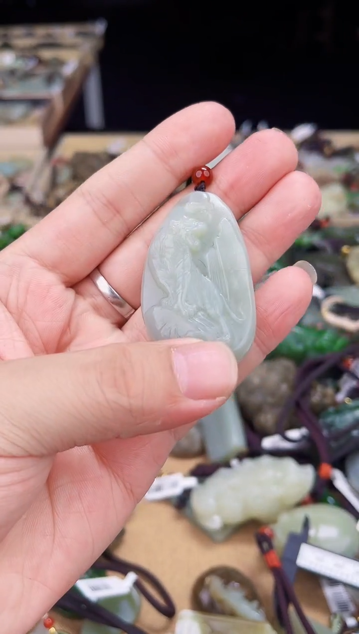 颈饰未镶嵌和田玉1