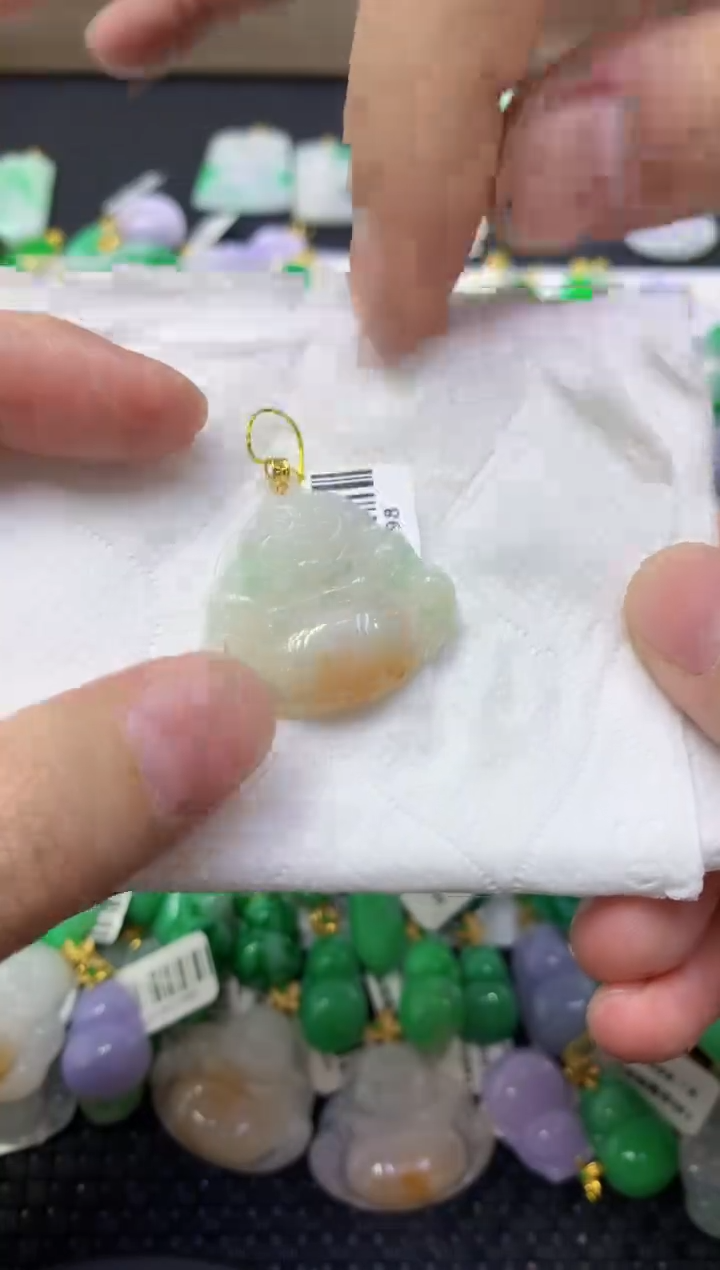 颈饰未镶嵌翡翠天然缅甸翡翠A货