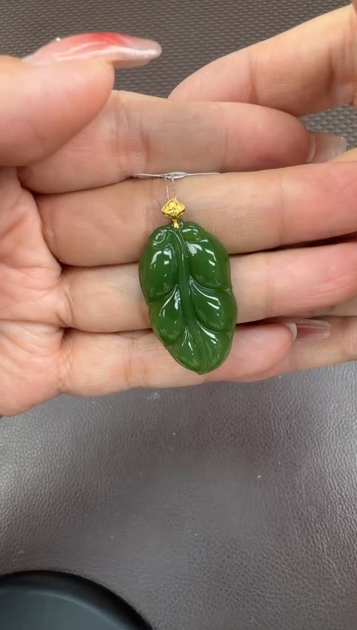 【闪购商品】和田玉挂件18K金镶嵌挂件