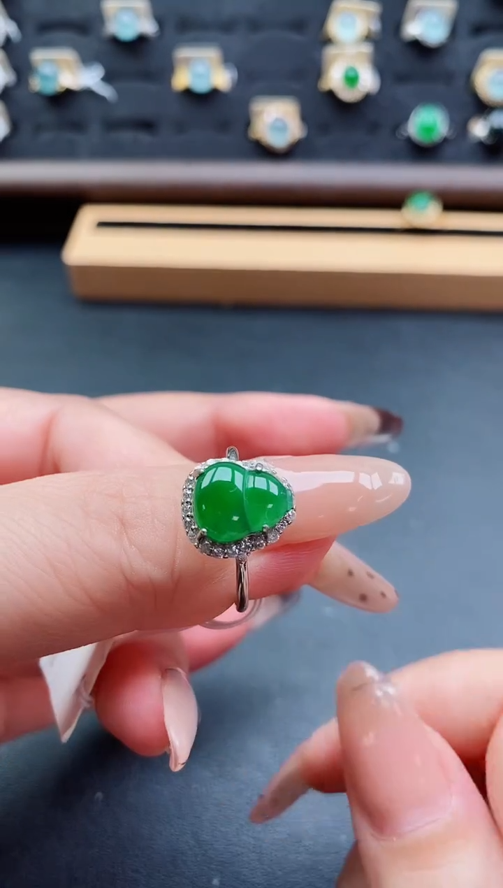 银S925镶嵌戒指翡翠1